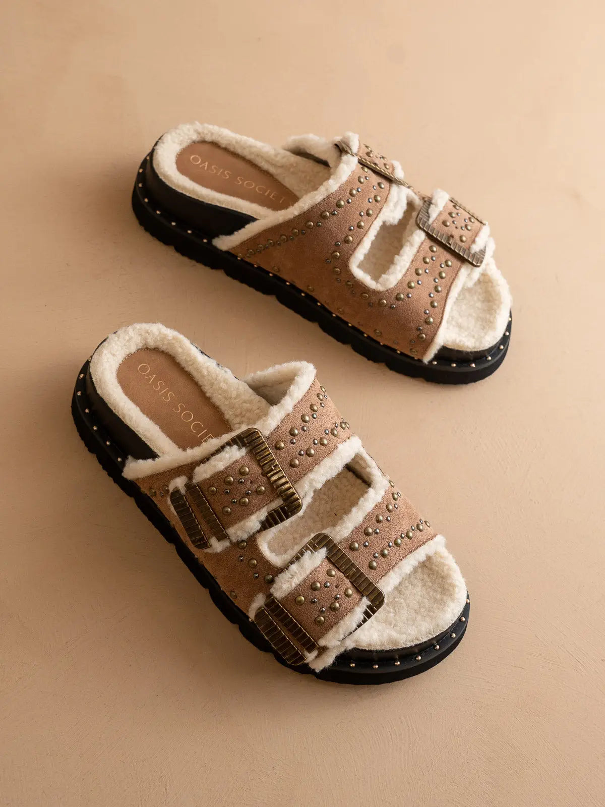 The Gaylen | Latte Studded Buckle Fleece Lined Slides