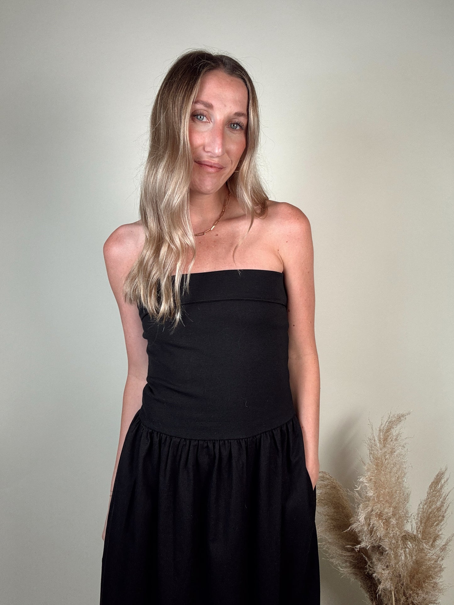 Remi Ribbed Linen Dress - Black