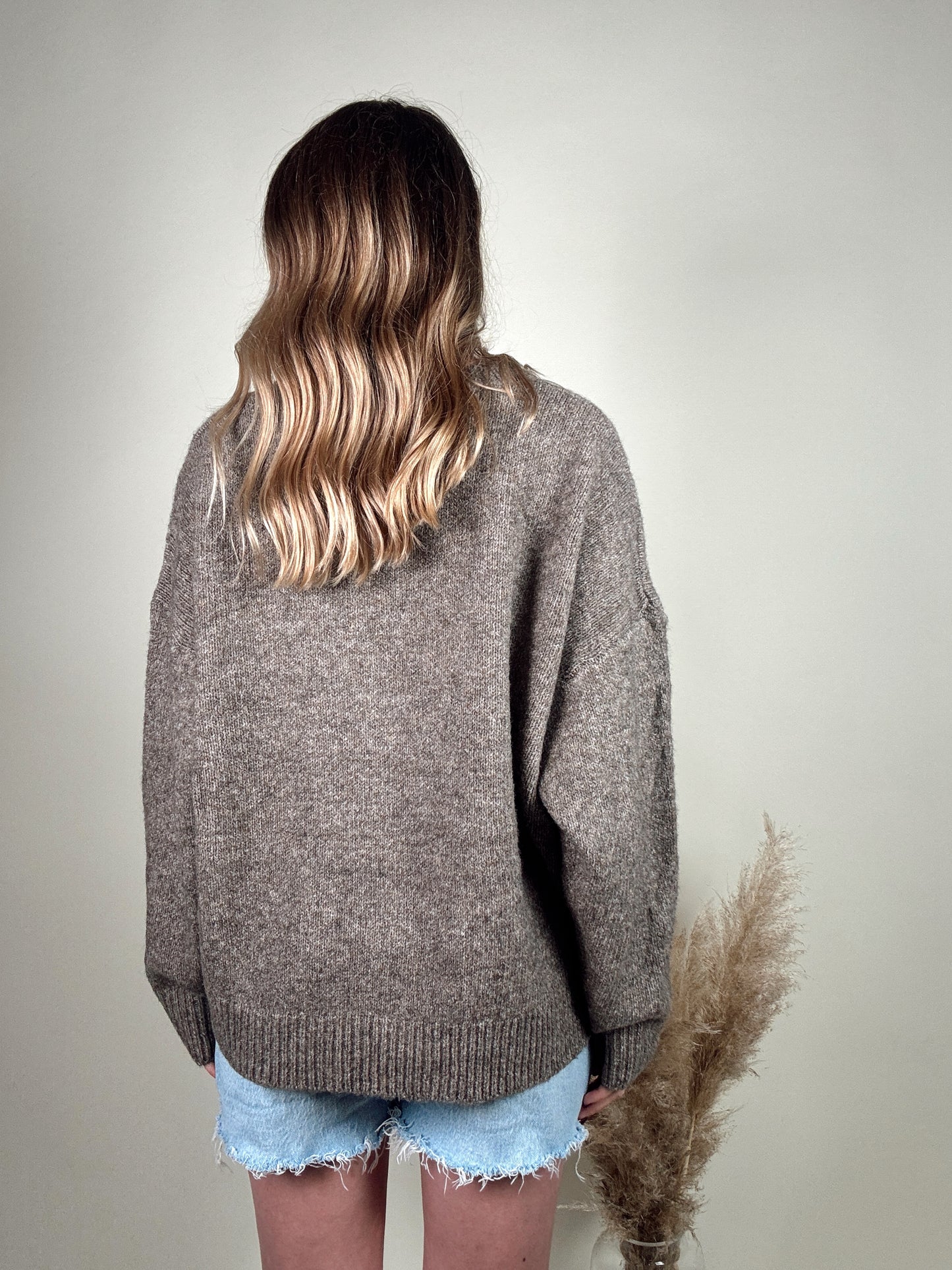 Duck Knit Sweater - PREORDER END OF OCTOBER