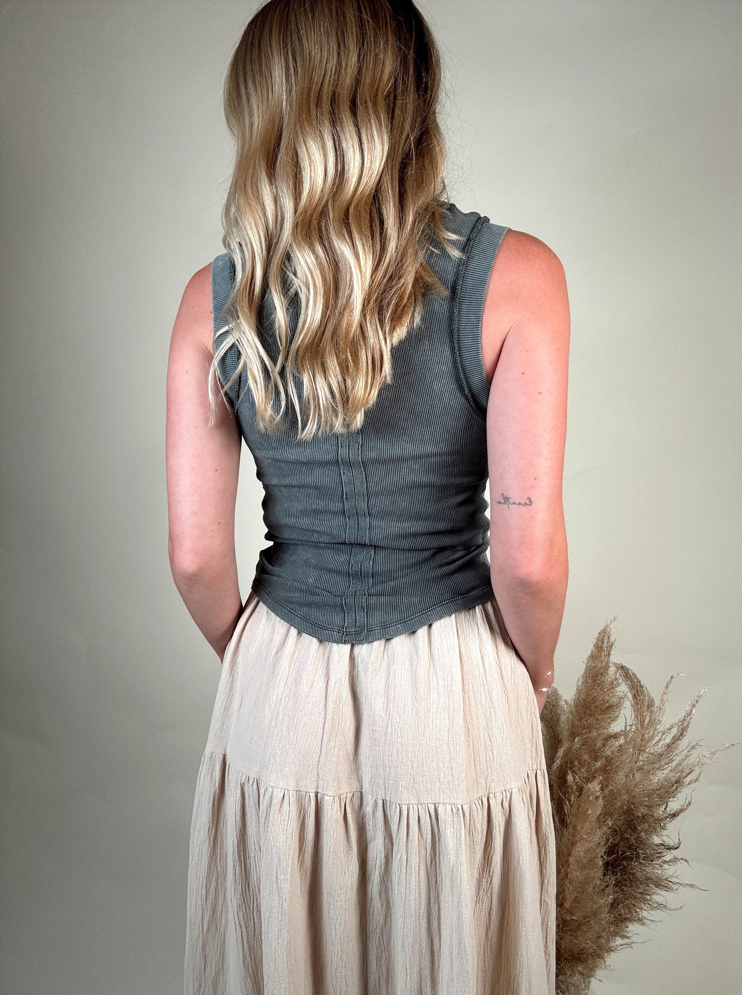 Logan Ribbed Tank Top - Washed Charcoal