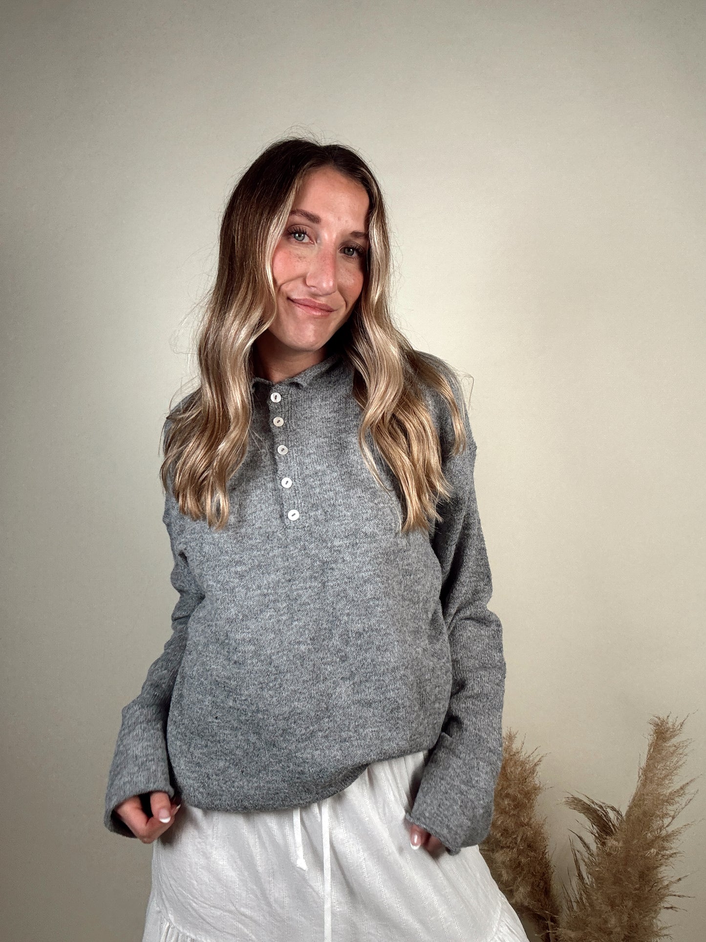 Nola Henley Pullover - Heather Grey