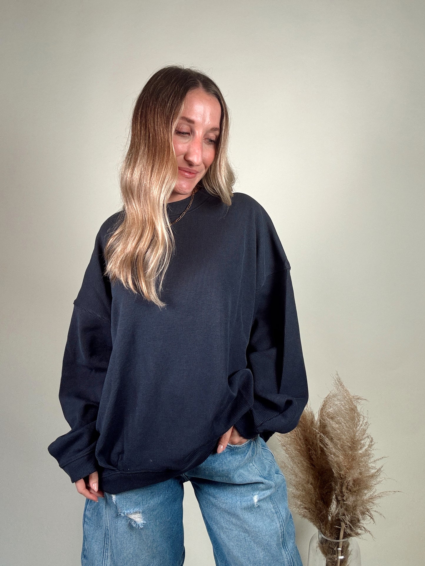 Around Town Crew Pullover - Navy