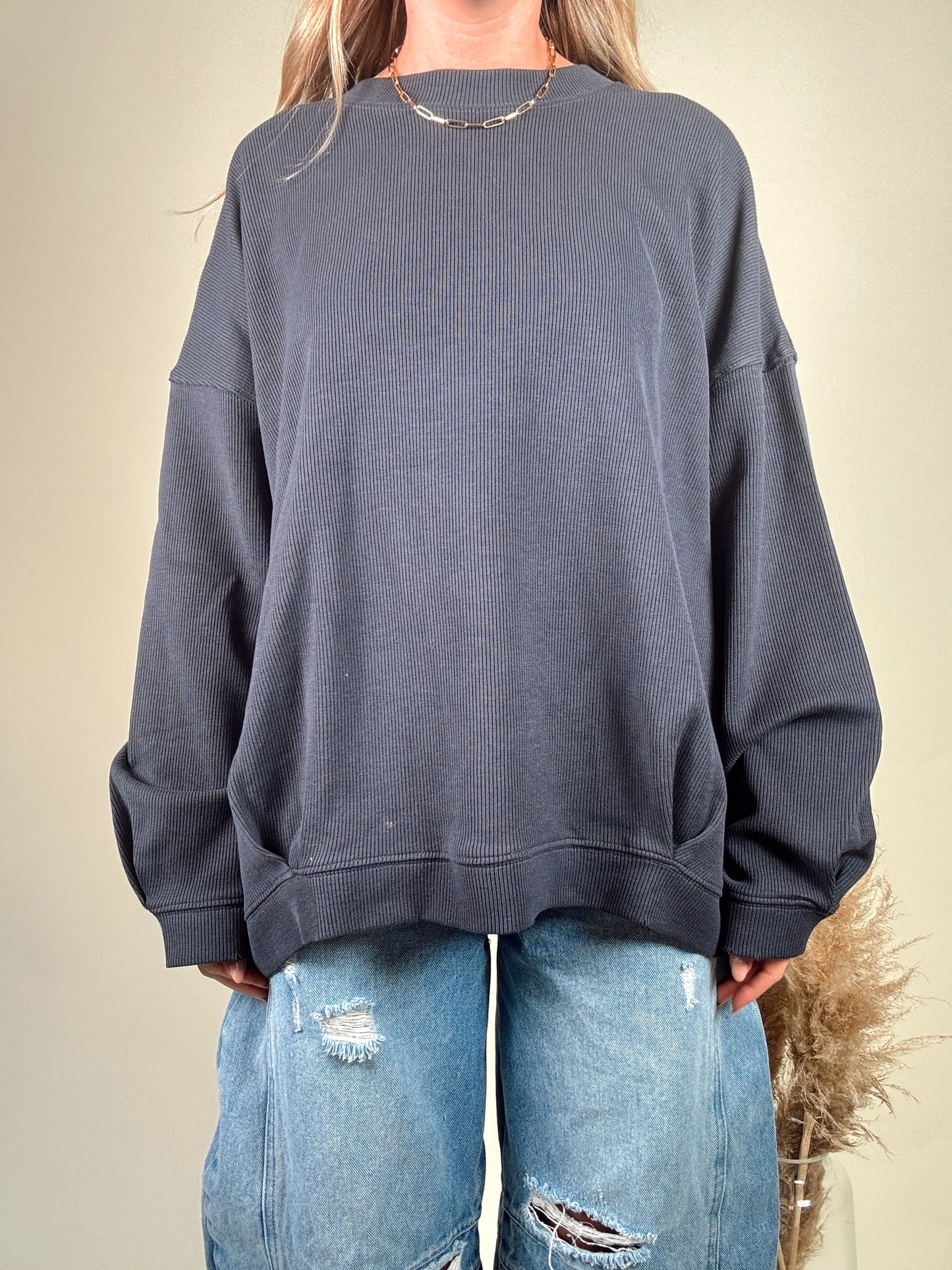 Around Town Crew Pullover - Navy