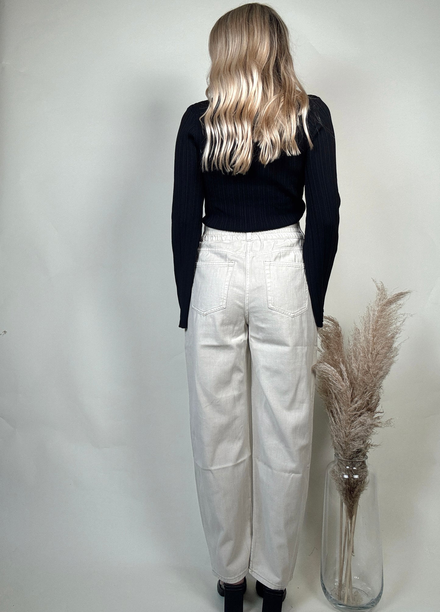 Cotton Double Button Barrel Jeans - Beige
