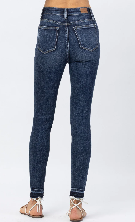 High Waist Tummy Control Skinny Jeans - Judy Blue Skinny Jeans Release Hem High Waist Tummy Control Panel Size down 1 size FRONT RISE: 10.75" INSEAM: 28.5" 93% Cotton, 6% Polyester, 1% Spandex Color: Blue These High Waist Tummy Control Skinny Jeans from Judy Blue will help you look slimmer and smoother without sacrificing comfort. Crafted with a special tummy control panel, they offer superior support and a flattering fit. With these jeans, you'll feel comfortable while looking your best.
