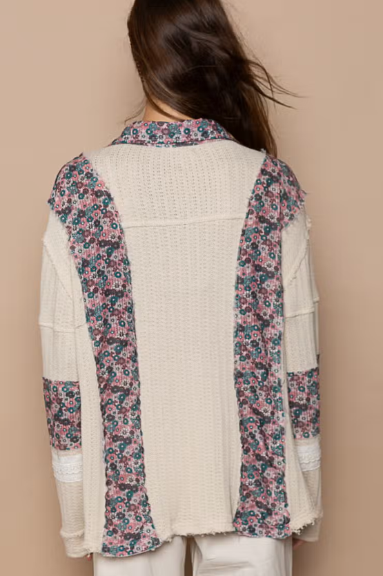 Nantucket Floral Print Button Down Shirt Designed in long sleeve top in cut and sew shirt Print fabric patch Front pockets Trim and out seam detailing Metal button down Vintage washing Solid color