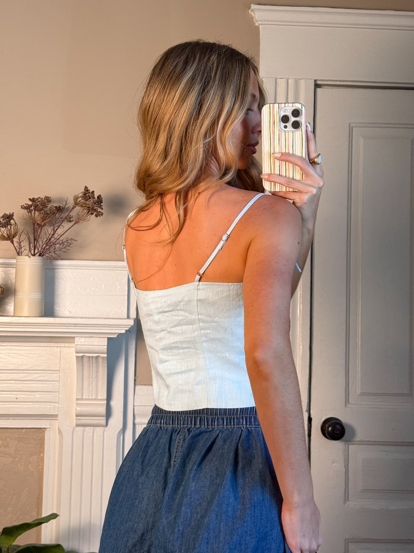 Leslie Linen Top - Baby Blue