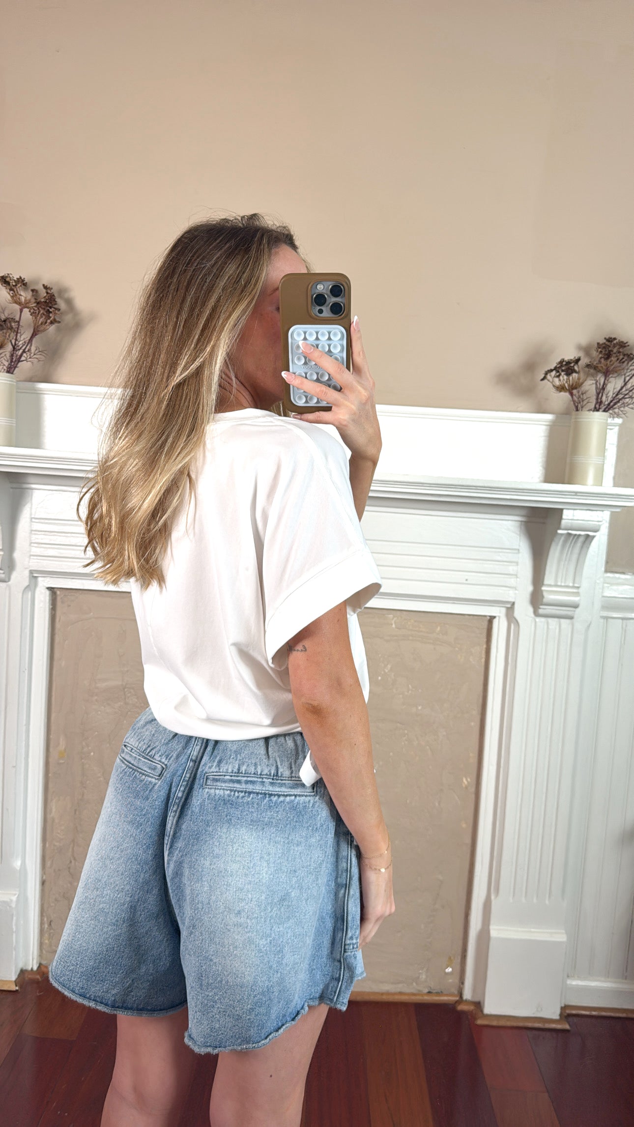 Side Scrunch Tee - White
