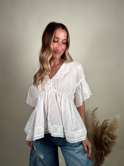 Embo Airy Collar Blouse
