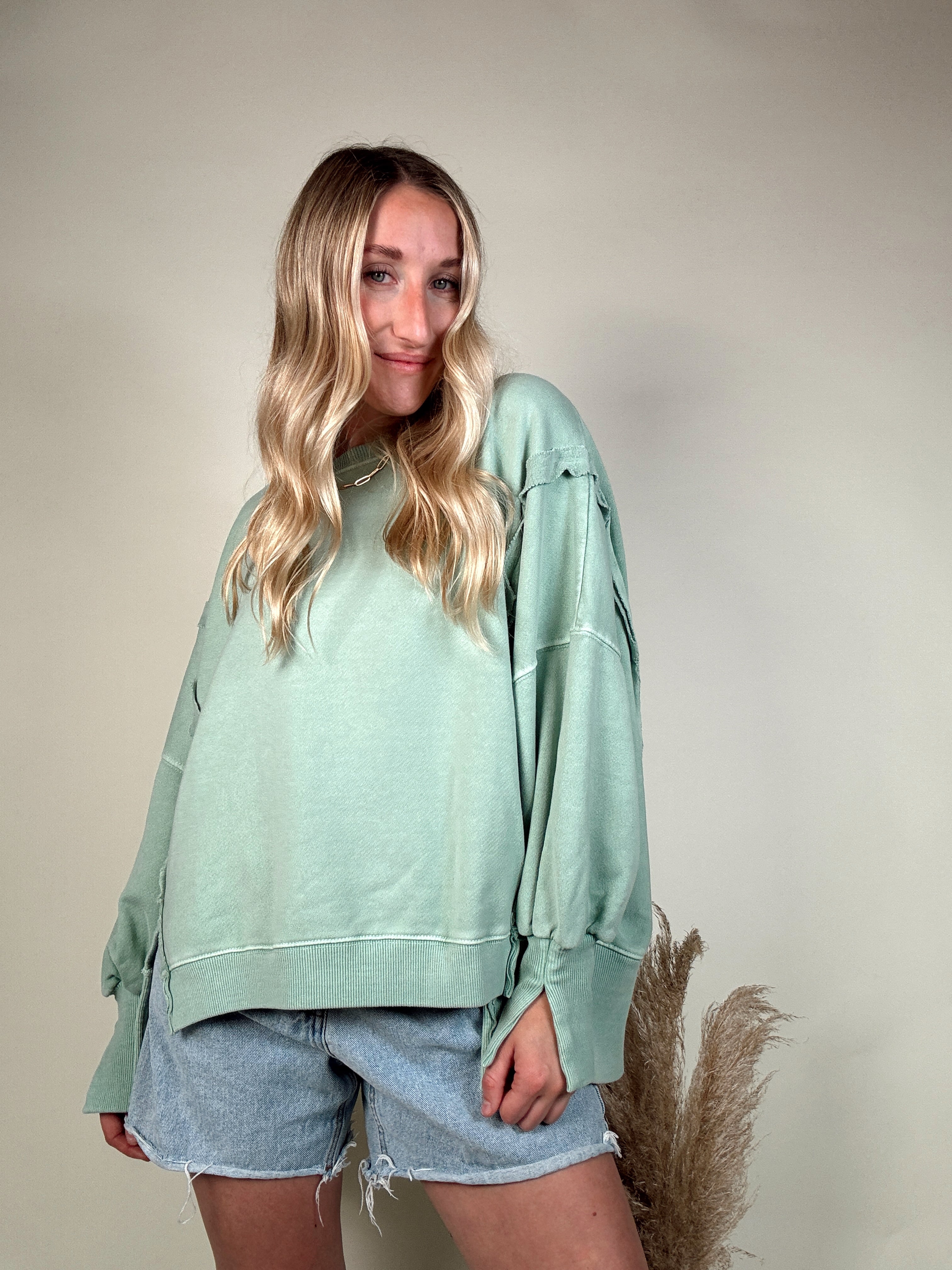 Organic Pigment Washed Sweatshirt Mint