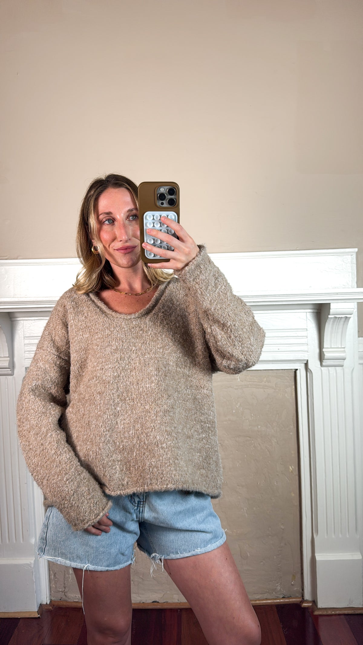 Danielle V-Neck Soft Pullover