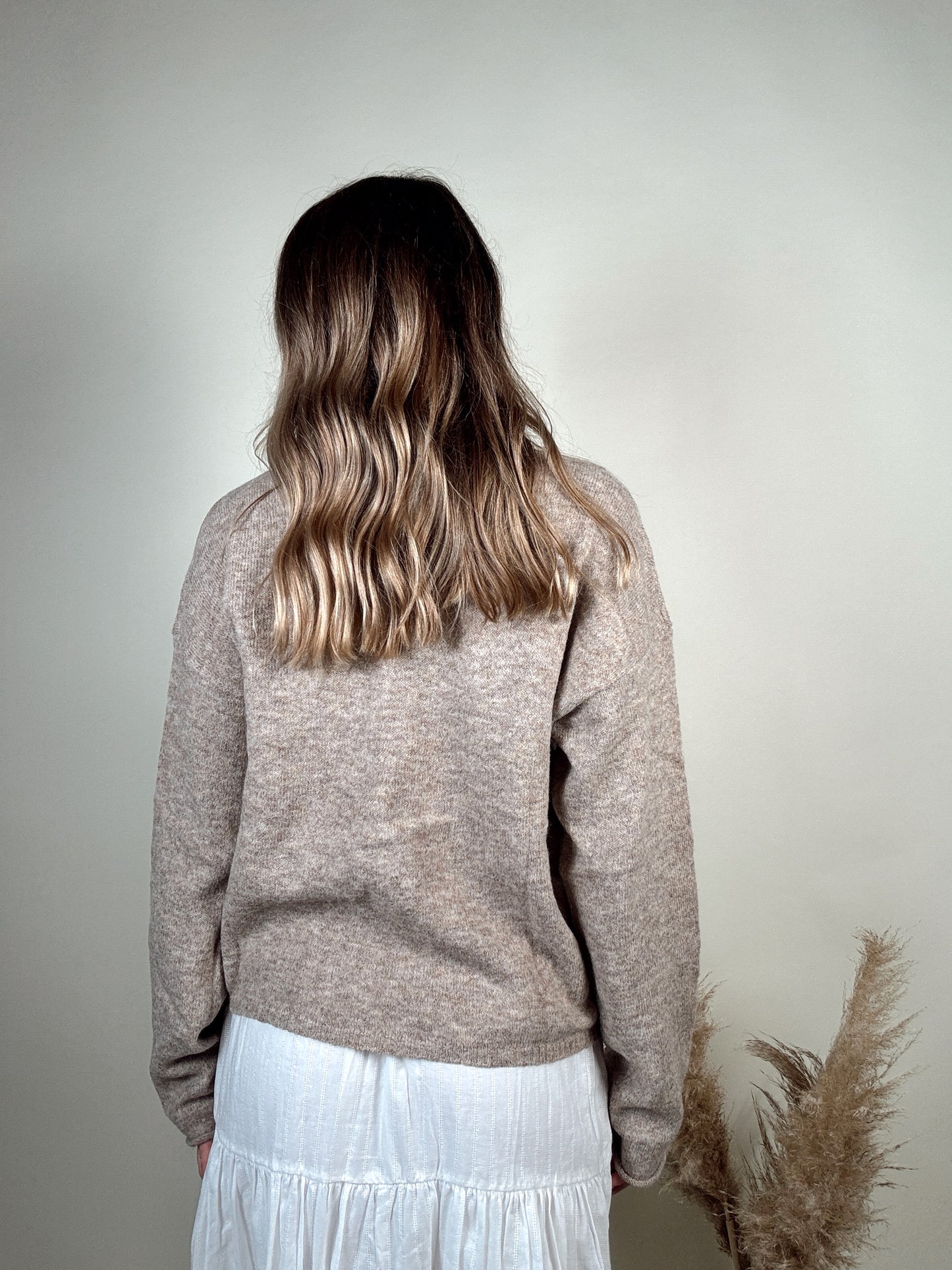 Nola Henley Pullover - Mocha