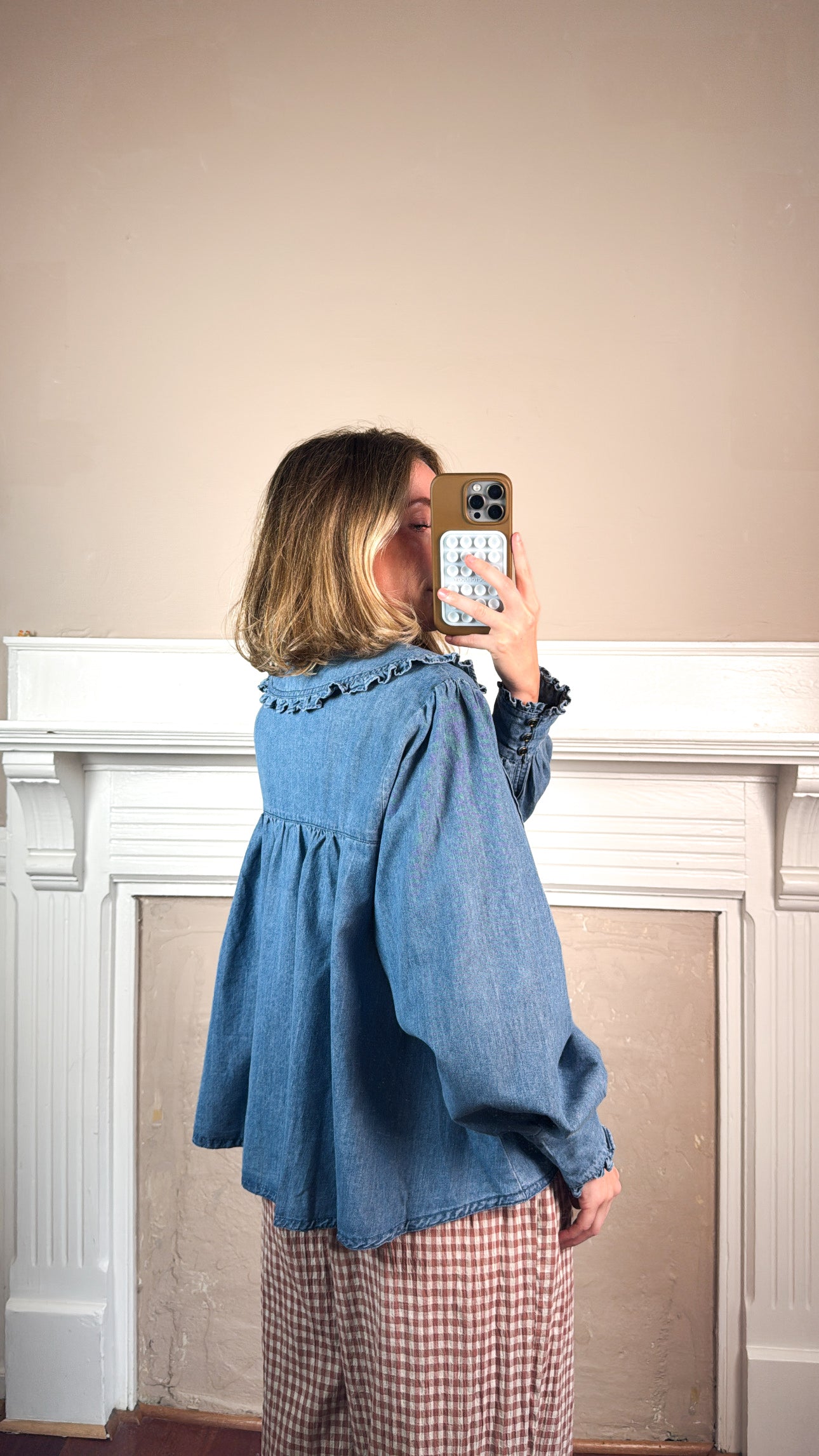 Frida Ruffle Collar Blouse