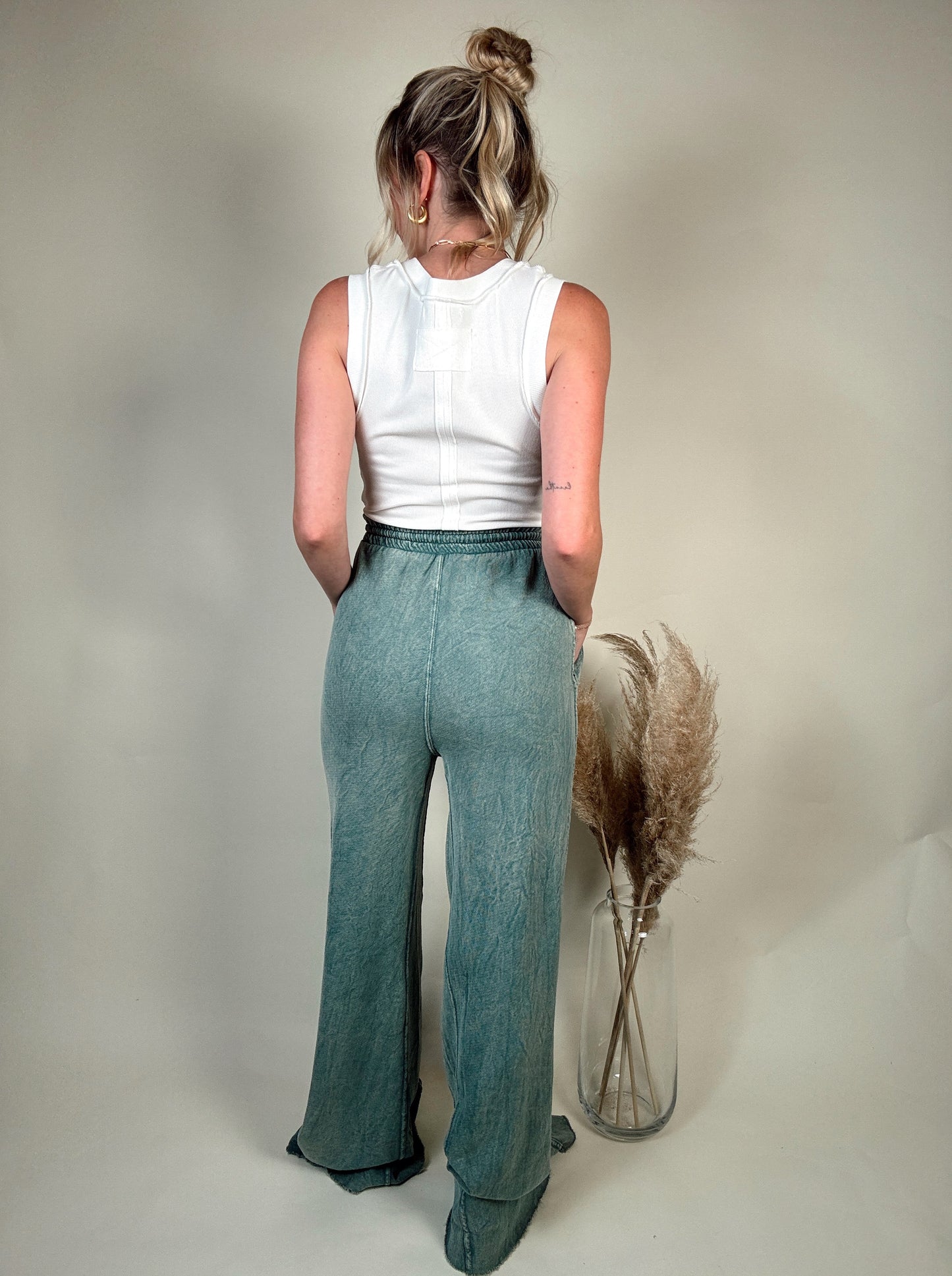 Relaxed Wide Leg Pants