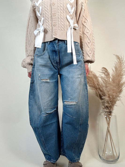 Distressed Barrel Jeans