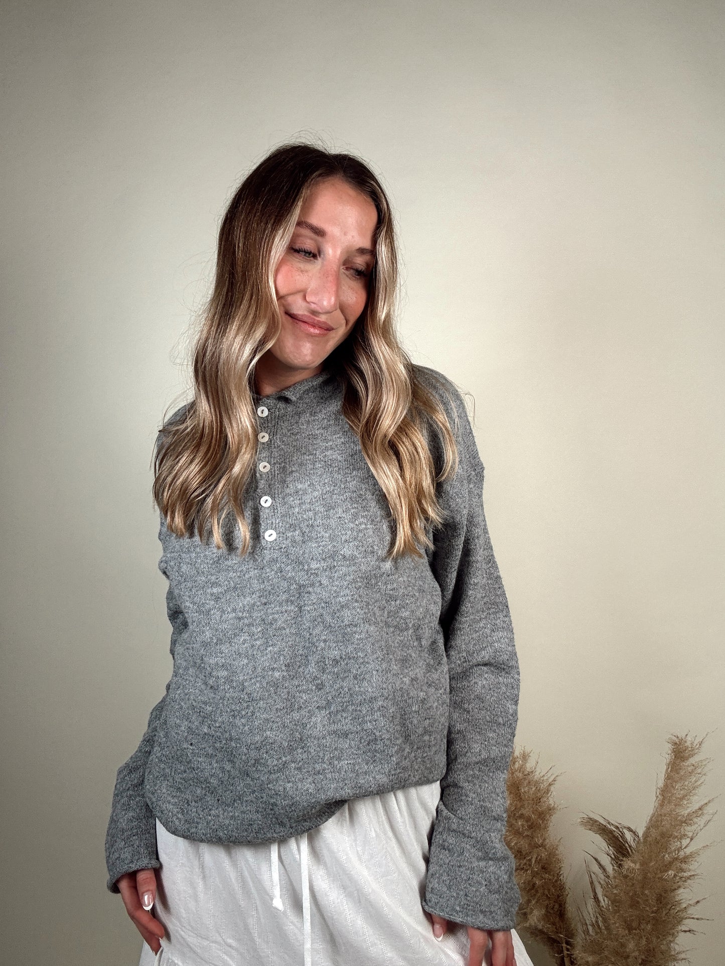 Nola Henley Pullover - Heather Grey