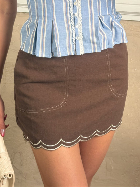 Scallop Hem Mini Skirt