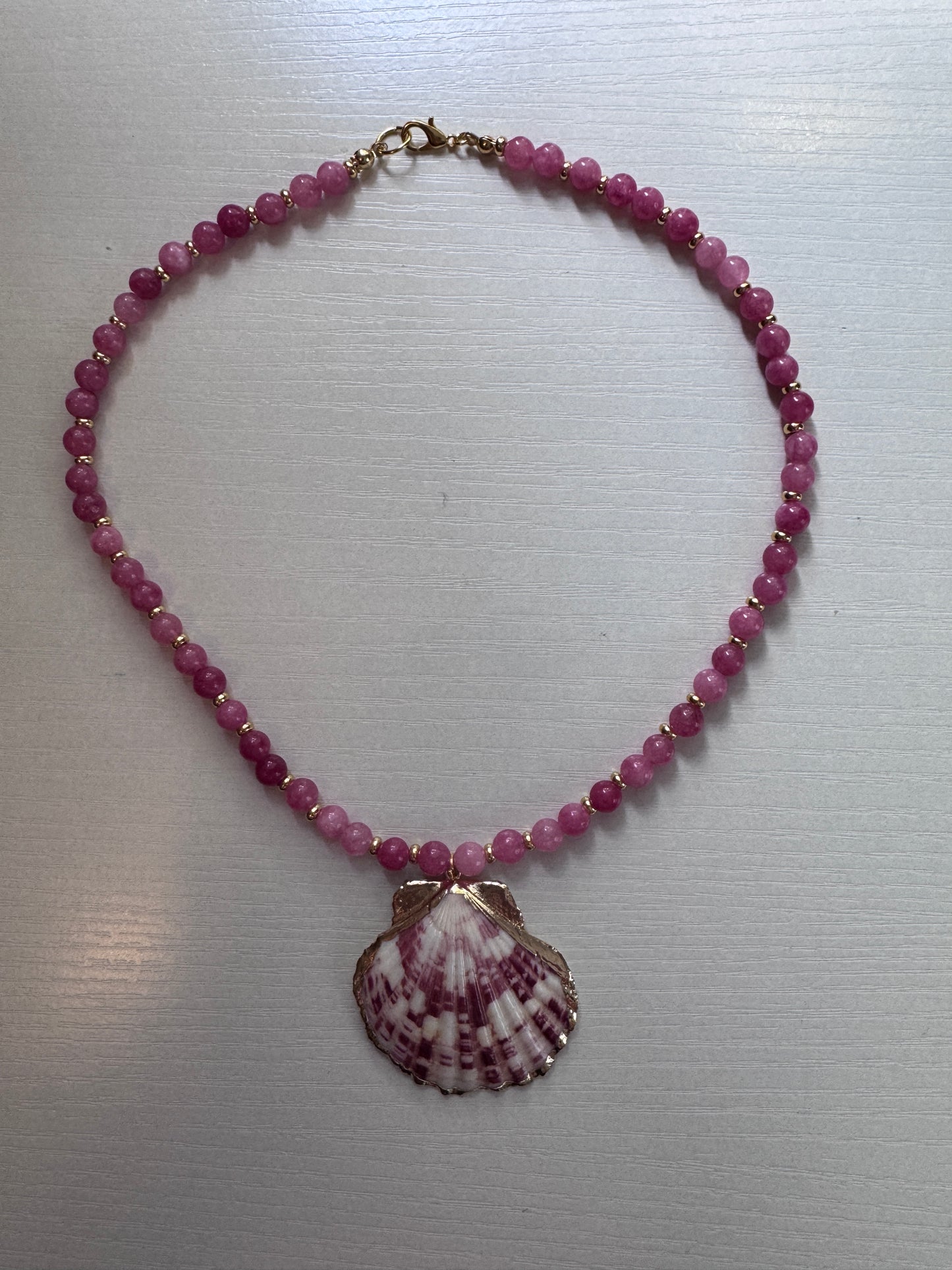 Pink Shell Necklace (pre-order 2 week)