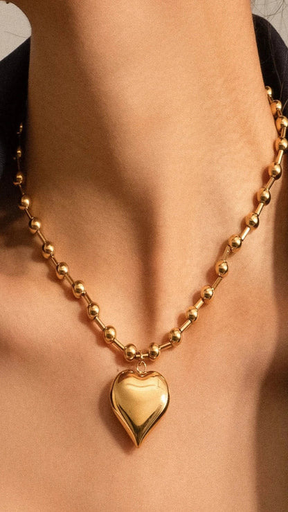 Paris 18K Gold Non-Tarnish Large Heart Chain Necklace