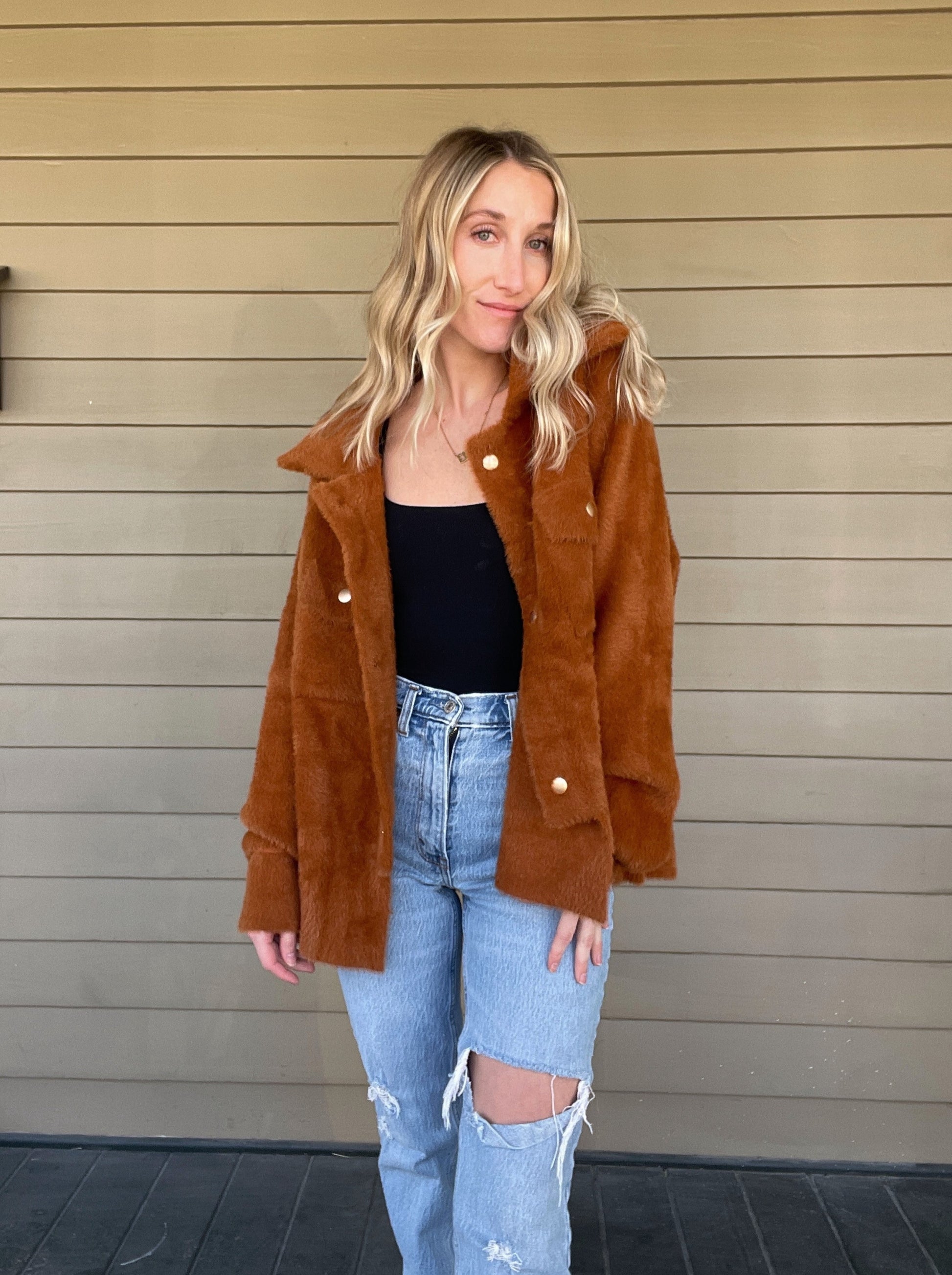 Vail Fur Jacket - Camel  Solid Soft Fur Women's Long Sleeves Collared Oversized Jacket Collared neck Snap button closure Front pockets on chest 100% Nylon Color: Camel