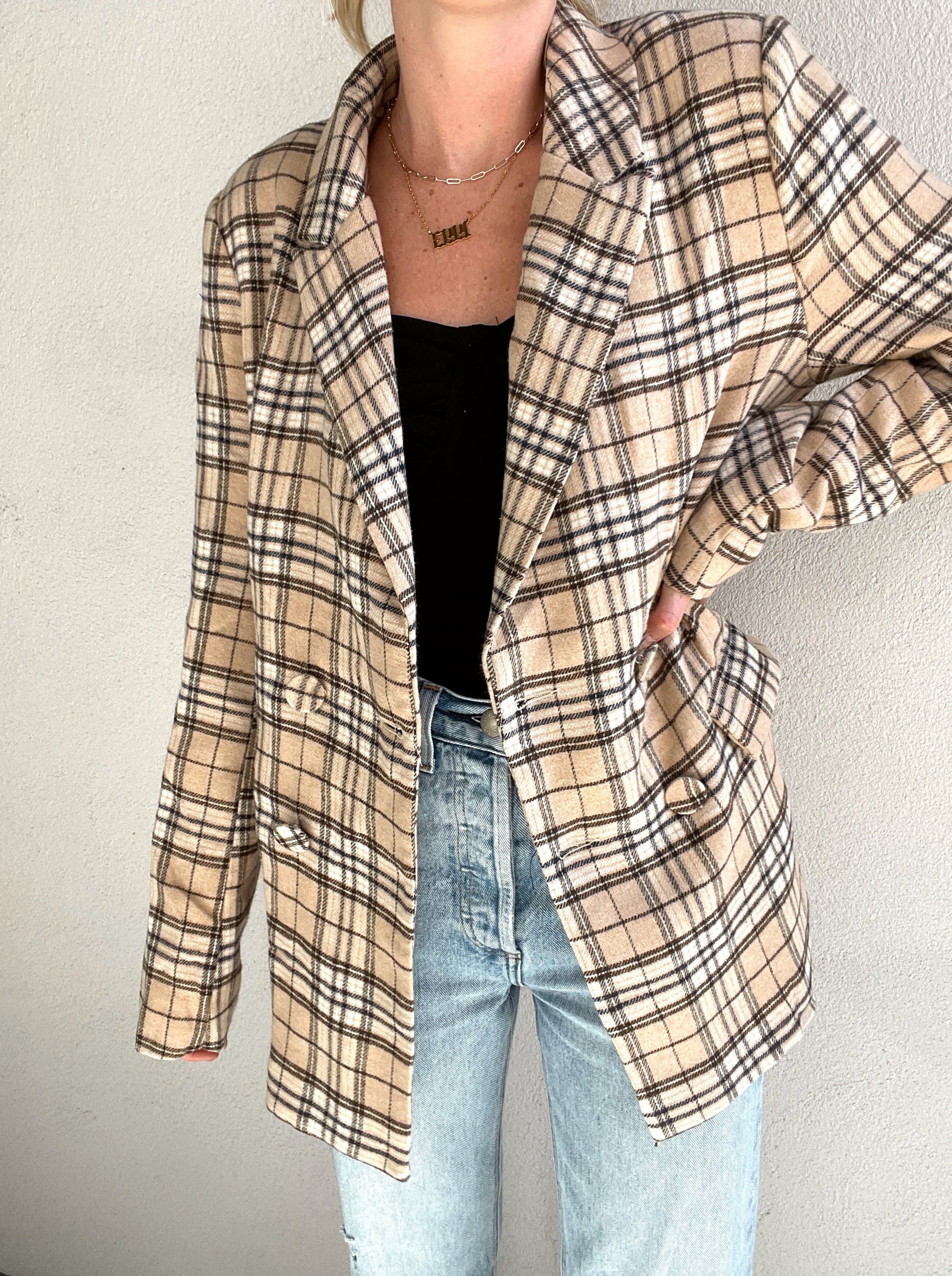 Plaid Blazer with Front Pockets